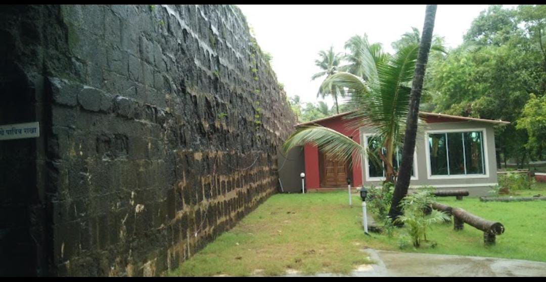 Shreemantacha Wada